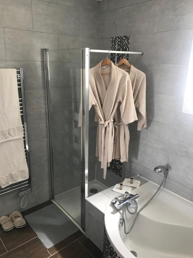 Saint-Avertin Maison Chaleureuse A Partager En Famille Ou Amis Villa Eksteriør billede